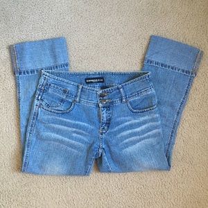 Express jean capri